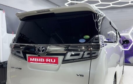 Toyota Vellfire II, 2018 год, 6 800 000 рублей, 3 фотография