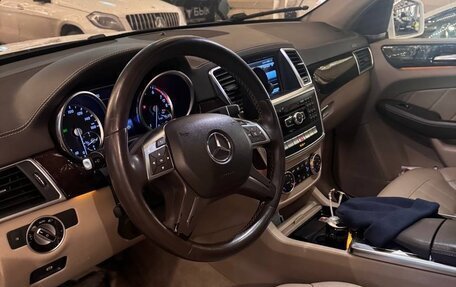 Mercedes-Benz GL-Класс, 2015 год, 3 500 000 рублей, 10 фотография