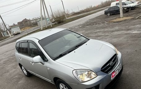 KIA Carens III (RP), 2010 год, 550 000 рублей, 2 фотография