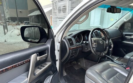 Toyota Land Cruiser 200, 2008 год, 2 650 000 рублей, 7 фотография