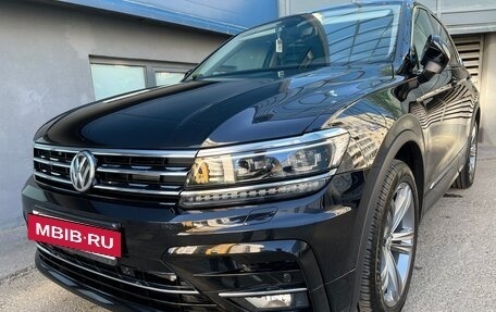 Volkswagen Tiguan II, 2019 год, 3 900 000 рублей, 3 фотография