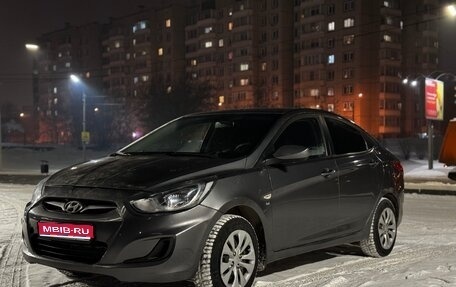 Hyundai Solaris II рестайлинг, 2012 год, 780 000 рублей, 1 фотография