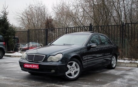 Mercedes-Benz C-Класс, 2001 год, 600 000 рублей, 1 фотография