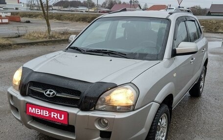 Hyundai Tucson III, 2005 год, 720 000 рублей, 1 фотография