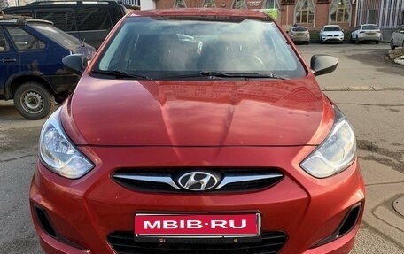 Hyundai Solaris II рестайлинг, 2011 год, 570 000 рублей, 1 фотография