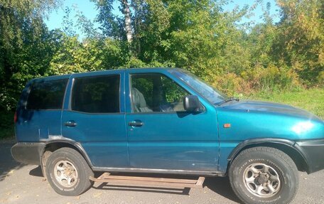 Nissan Terrano II рестайлинг, 1994 год, 330 000 рублей, 3 фотография