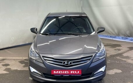 Hyundai Solaris II рестайлинг, 2015 год, 1 150 000 рублей, 3 фотография