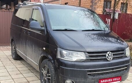 Volkswagen Multivan T5, 2011 год, 1 800 000 рублей, 2 фотография