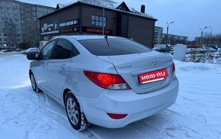 Hyundai Solaris II рестайлинг, 2012 год, 940 000 рублей, 4 фотография