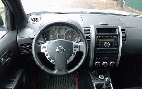 Nissan X-Trail, 2010 год, 1 200 000 рублей, 11 фотография