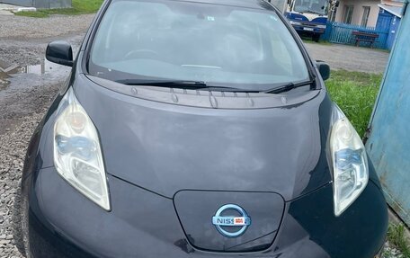 Nissan Leaf I, 2013 год, 900 000 рублей, 2 фотография