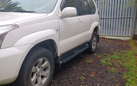 Toyota Land Cruiser Prado 120 рестайлинг, 2007 год, 2 500 000 рублей, 10 фотография