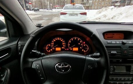 Toyota Avensis III рестайлинг, 2005 год, 750 000 рублей, 6 фотография