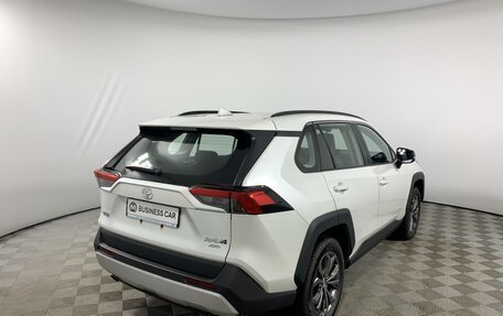 Toyota RAV4, 2024 год, 4 990 000 рублей, 5 фотография