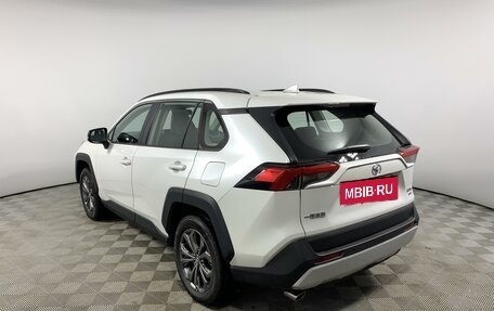 Toyota RAV4, 2024 год, 4 990 000 рублей, 7 фотография