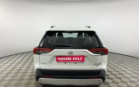 Toyota RAV4, 2024 год, 4 990 000 рублей, 6 фотография