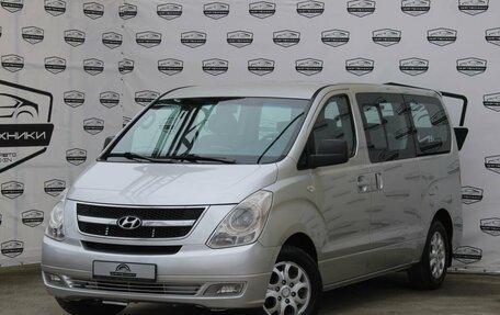 Hyundai Grand Starex Grand Starex I рестайлинг 2, 2008 год, 1 490 000 рублей, 1 фотография