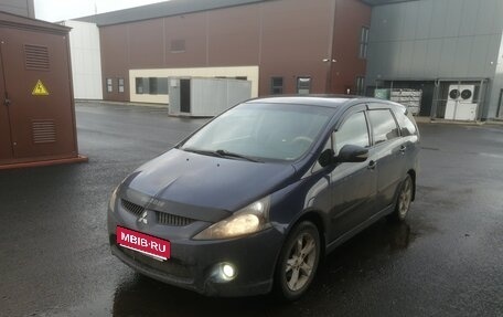 Mitsubishi Grandis, 2004 год, 650 000 рублей, 1 фотография