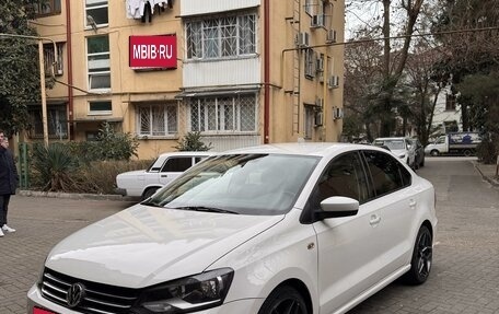 Volkswagen Polo VI (EU Market), 2013 год, 900 000 рублей, 1 фотография