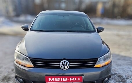 Volkswagen Jetta VI, 2013 год, 1 400 000 рублей, 1 фотография