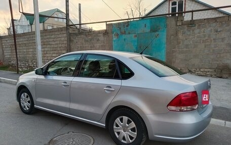 Volkswagen Polo VI (EU Market), 2011 год, 700 000 рублей, 1 фотография