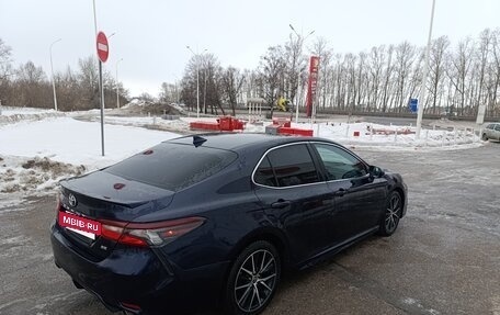 Toyota Camry, 2021 год, 2 550 000 рублей, 16 фотография