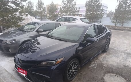 Toyota Camry, 2021 год, 2 550 000 рублей, 7 фотография