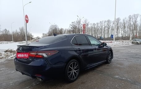 Toyota Camry, 2021 год, 2 550 000 рублей, 17 фотография