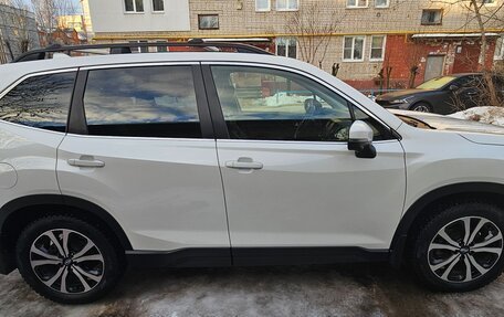 Subaru Forester, 2019 год, 2 700 000 рублей, 2 фотография