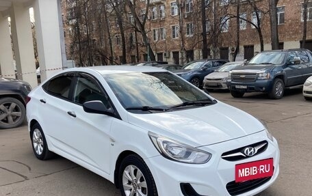 Hyundai Solaris II рестайлинг, 2014 год, 830 000 рублей, 9 фотография