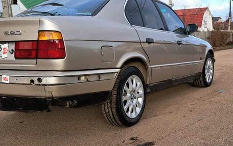 BMW 5 серия, 1991 год, 390 000 рублей, 4 фотография