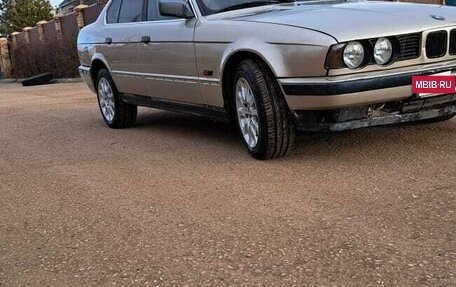 BMW 5 серия, 1991 год, 390 000 рублей, 3 фотография