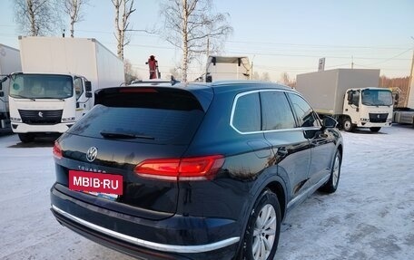 Volkswagen Touareg III, 2021 год, 4 600 000 рублей, 3 фотография