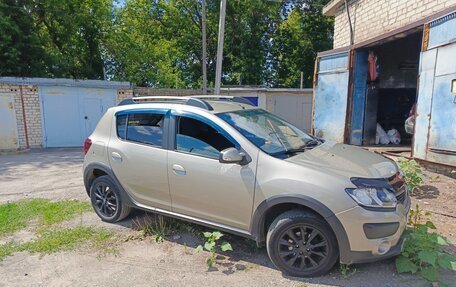 Renault Sandero II рестайлинг, 2015 год, 900 000 рублей, 3 фотография