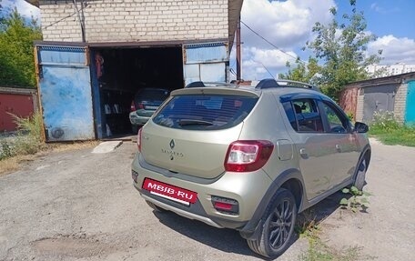 Renault Sandero II рестайлинг, 2015 год, 900 000 рублей, 4 фотография