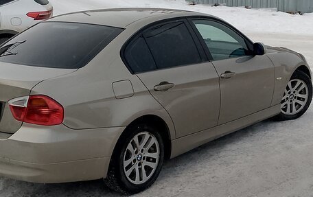 BMW 3 серия, 2007 год, 800 000 рублей, 3 фотография