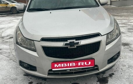 Chevrolet Cruze II, 2010 год, 440 000 рублей, 3 фотография