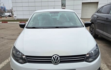 Volkswagen Polo VI (EU Market), 2014 год, 1 100 000 рублей, 2 фотография