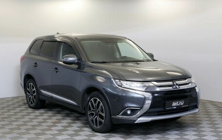 Mitsubishi Outlander III рестайлинг 3, 2018 год, 1 549 000 рублей, 3 фотография