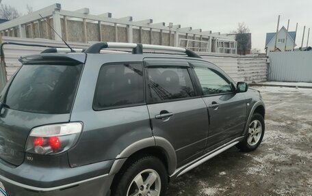 Mitsubishi Outlander III рестайлинг 3, 2005 год, 630 000 рублей, 4 фотография