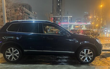 Volkswagen Touareg III, 2014 год, 2 515 000 рублей, 3 фотография