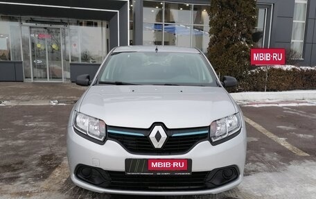 Renault Logan II, 2015 год, 839 000 рублей, 2 фотография