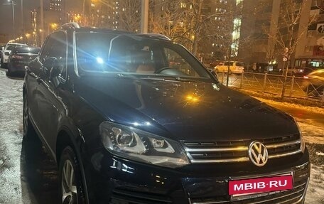 Volkswagen Touareg III, 2014 год, 2 515 000 рублей, 2 фотография