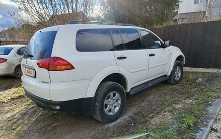 Mitsubishi Pajero Sport II рестайлинг, 2013 год, 1 660 000 рублей, 5 фотография