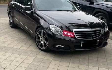 Mercedes-Benz E-Класс, 2009 год, 1 550 000 рублей, 1 фотография