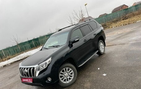 Toyota Land Cruiser Prado 150 рестайлинг 2, 2017 год, 2 750 000 рублей, 1 фотография