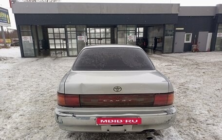 Toyota Camry V30, 1992 год, 200 000 рублей, 1 фотография