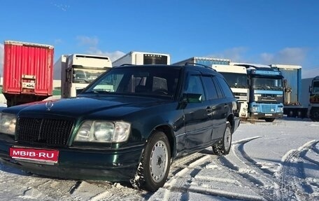 Mercedes-Benz W124, 1985 год, 335 000 рублей, 1 фотография