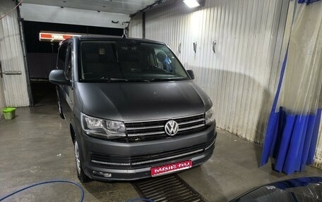 Volkswagen Caravelle T6 рестайлинг, 2018 год, 3 470 000 рублей, 1 фотография