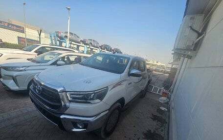 Toyota Hilux VIII, 2024 год, 7 100 000 рублей, 2 фотография